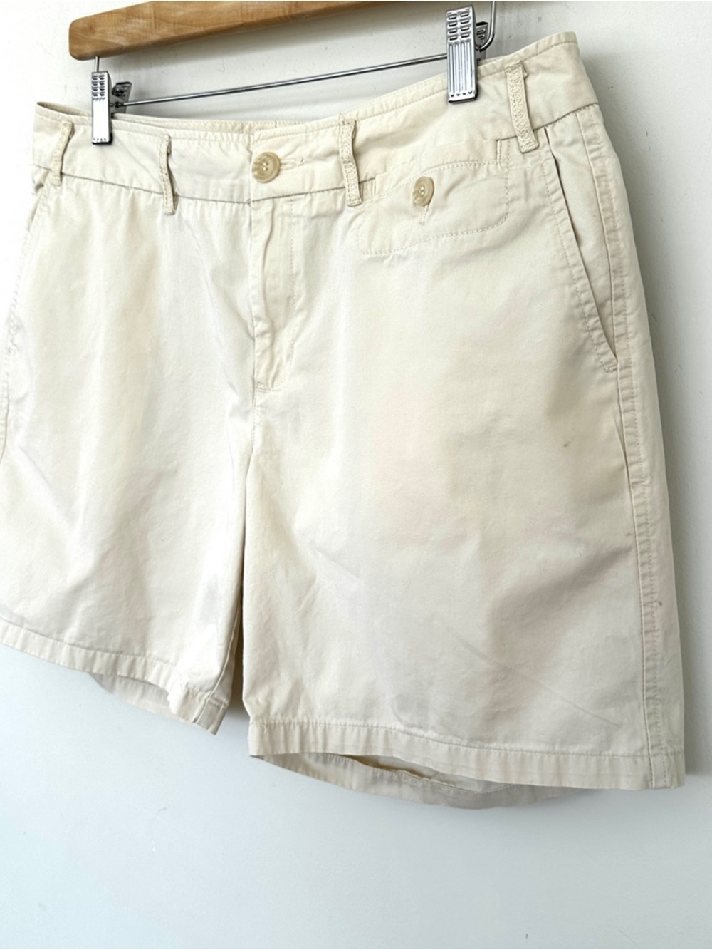 Dockers Cream Shorts, Medium Rise, 💯 Cotton, Petite Size